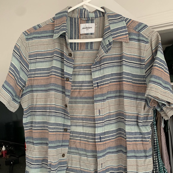 Men’s sort sleeve button up - Picture 1 of 3